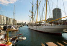 Museumschip in haven Oostende