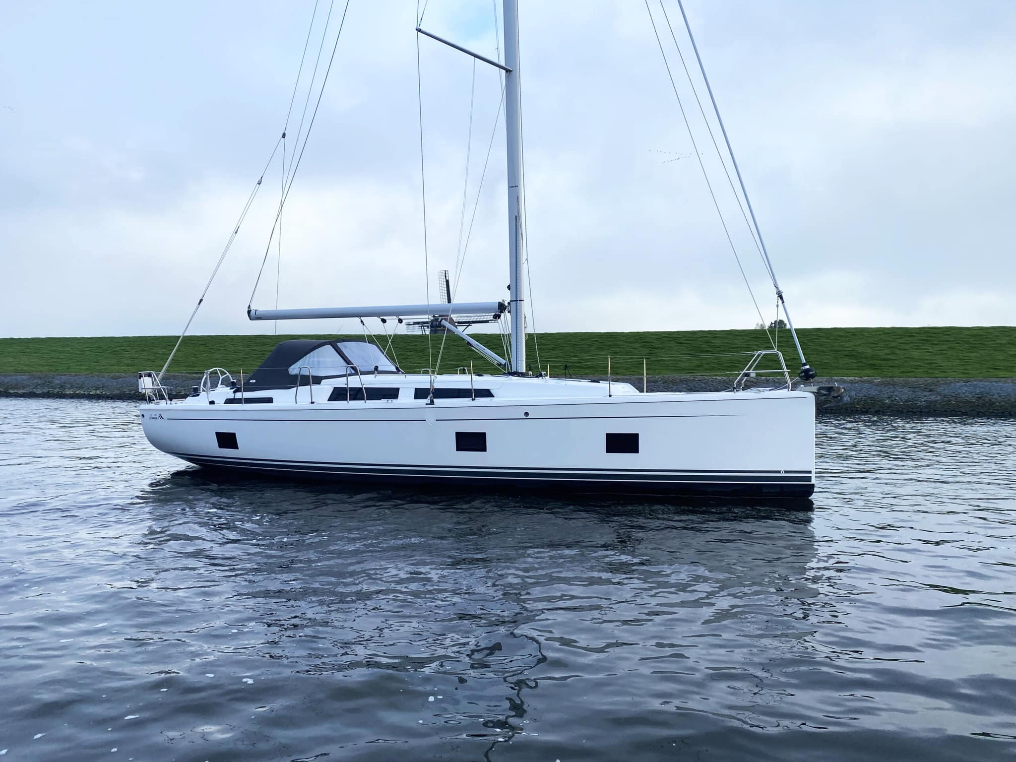 Hanse 418 deals