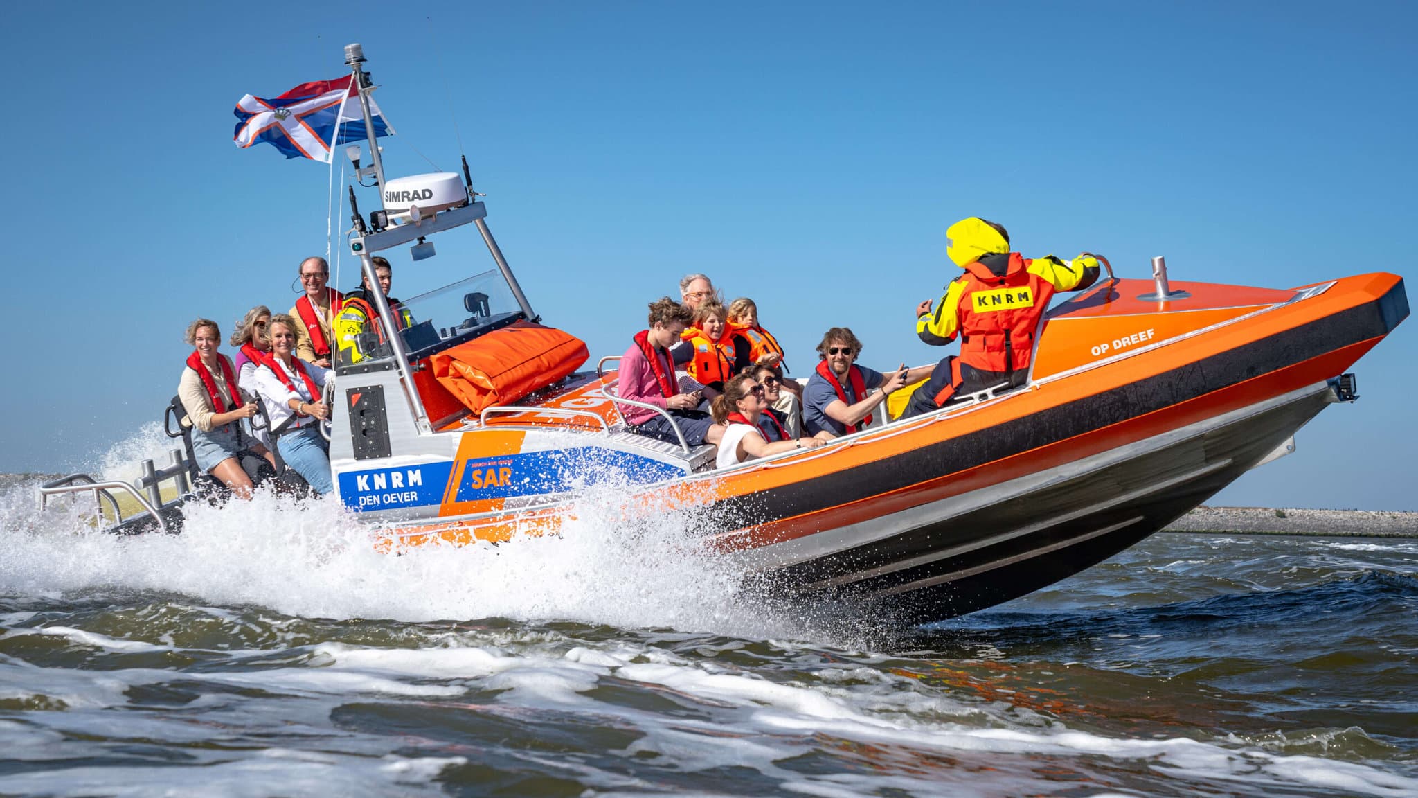 Nieuwe Reddingboot Knrm Den Oever Bootaanboot Nl